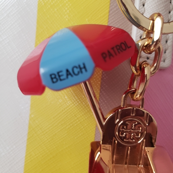 Tory Burch Lifeguard Chair keychain RARE - Picture 5 of 7